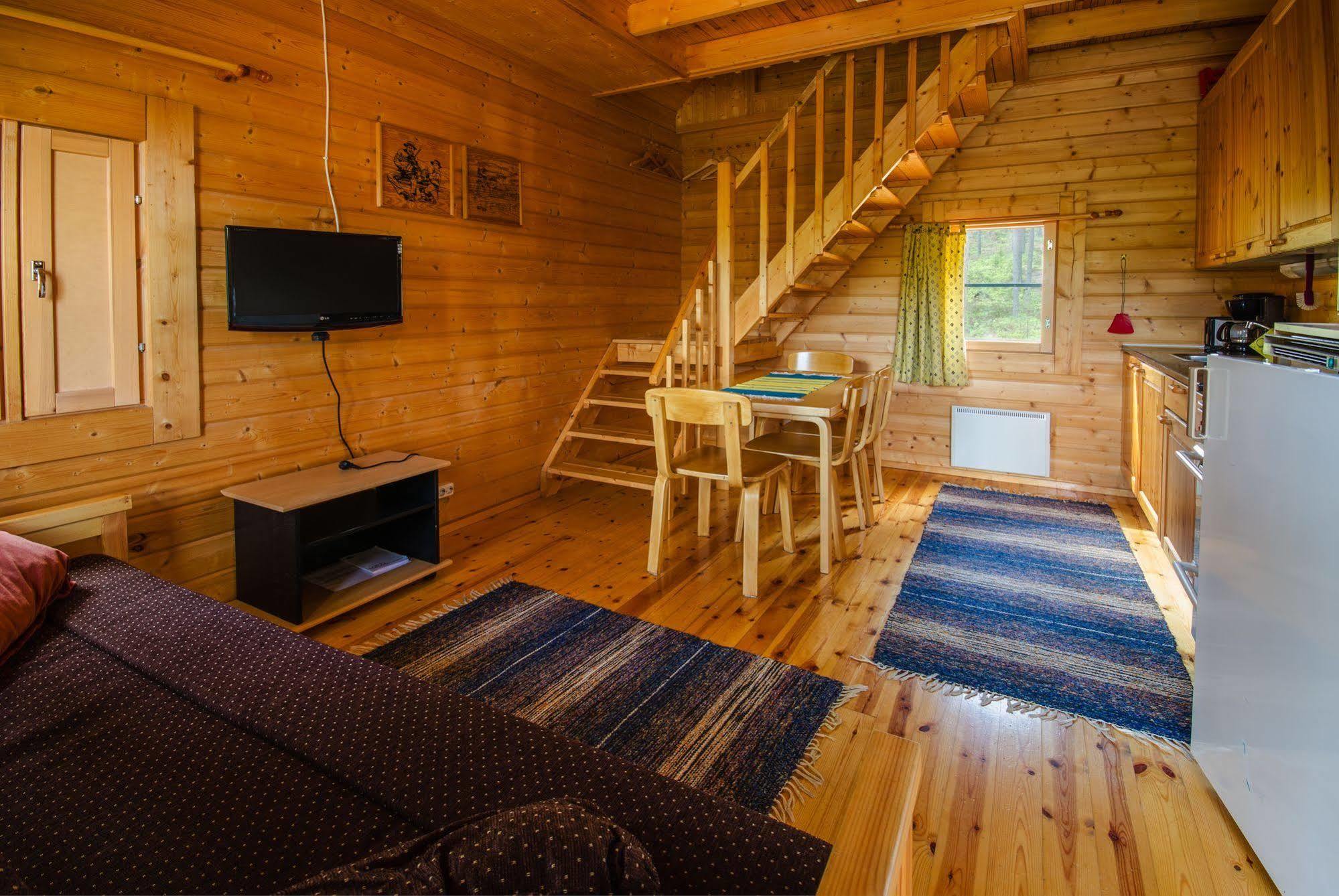 Ahvenlampi Camping Saarijärvi Exterior foto
